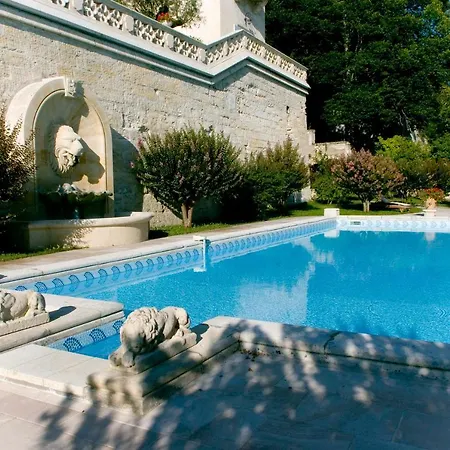Château De La Rivière La Riviere (Gironde)