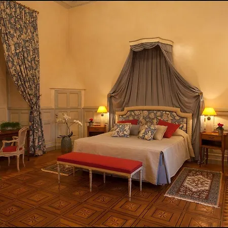 Château De La Rivière *