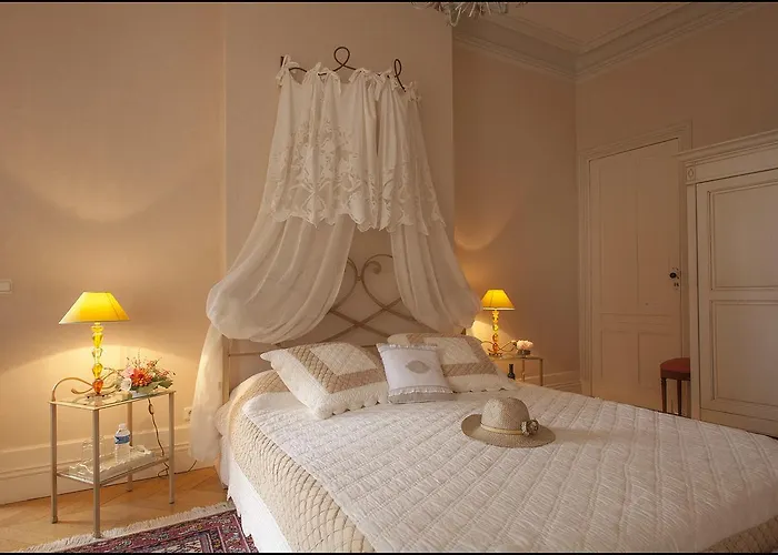 Chateau De La Riviere Отель типа 