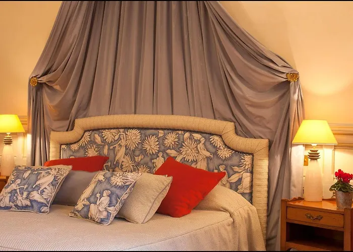 Chateau De La Riviere Bed & Breakfast *